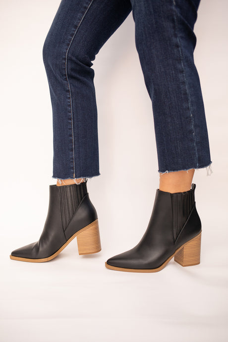 Sierra Pointed Toe Bootie