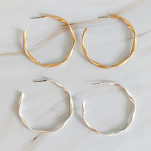 Load image into Gallery viewer, Gentle Wave Sleek Hoop Earrings