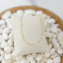 Load image into Gallery viewer, Ashtyn Pearl Beaded Chain Necklace
