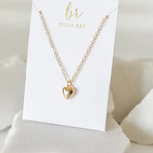 Load image into Gallery viewer, Blakely Dainty Bubble Heart Necklace