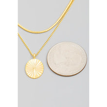 Load image into Gallery viewer, Vicki Layered Oval Pendant Necklace