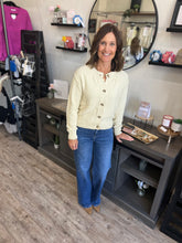 Load image into Gallery viewer, Regan 90’s Wide Leg Jean