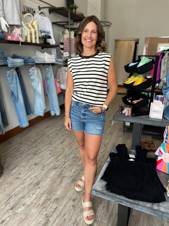 Hailey Comfort Stretch Frayed Edge Shorts