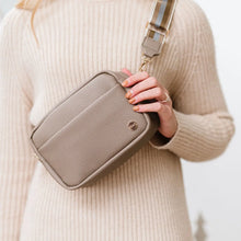 Load image into Gallery viewer, Willow Crossbody Belt Bag