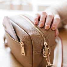 Load image into Gallery viewer, Willow Crossbody Belt Bag