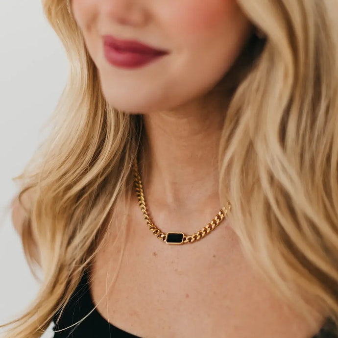 Maya Black Stone Necklace (Waterproof)