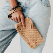 Load image into Gallery viewer, Rome Raffia Clutch Card Wallet