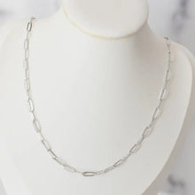 Load image into Gallery viewer, Kinsley Silver Paperclip Necklace