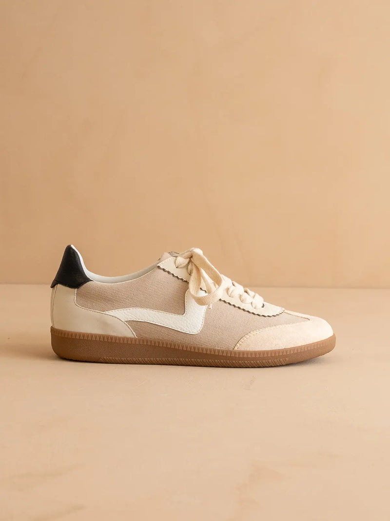 Georgina Almond Classic Sneaker