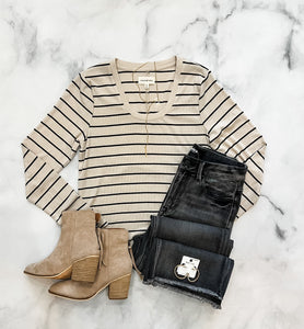 Andrea Scoop Neck Basic Top