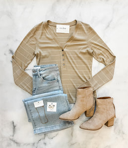 Ellie Basic Button Top