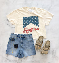 Load image into Gallery viewer, Jovie America Vintage Graphic Tee
